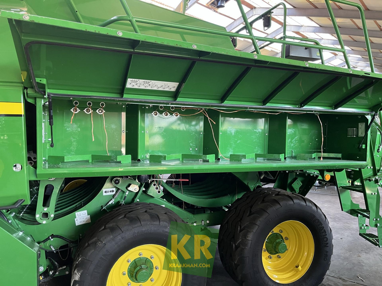 L624 John Deere - Сламопреса за квадратни бали: снимка 3 L624 John Deere - Сламопреса за квадратни бали: снимка 3