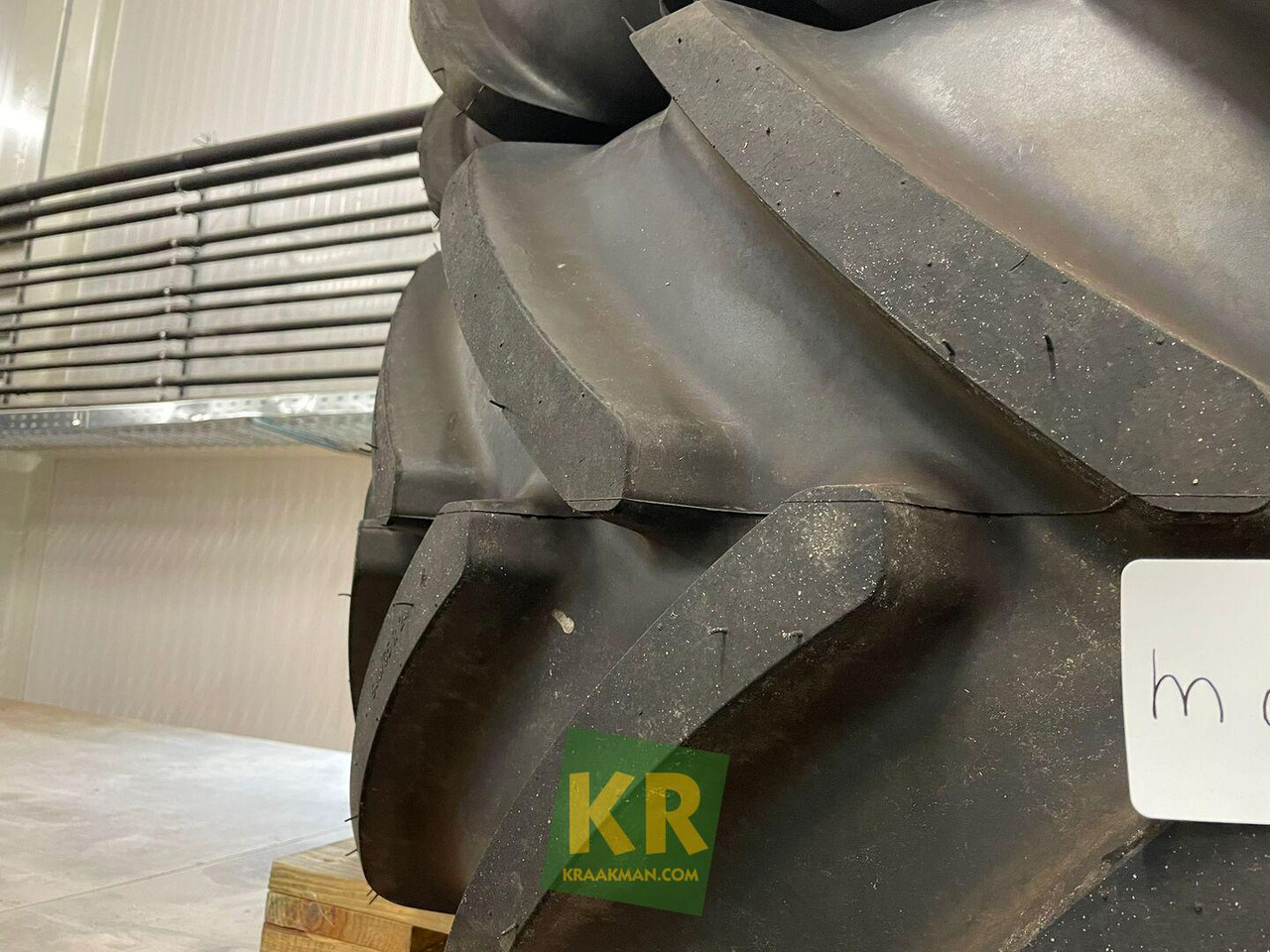 Michelin Multibib 540/65R24  - Комплект колела за Селскостопанска техника: снимка 2 Michelin Multibib 540/65R24  - Комплект колела за Селскостопанска техника: снимка 2