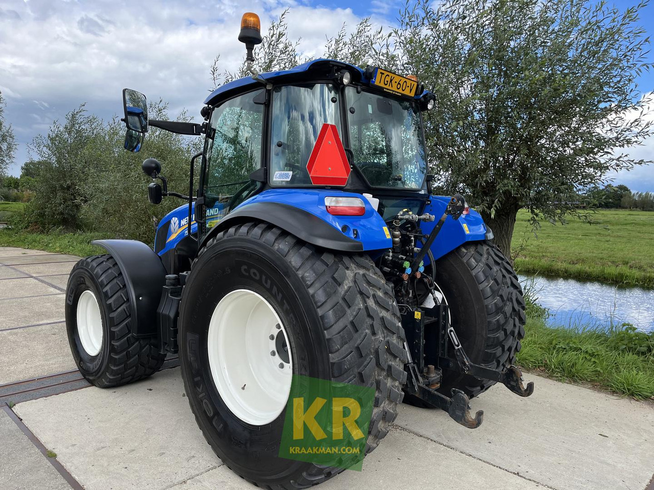 New Holland T5.95 - Трактор: снимка 3 New Holland T5.95 - Трактор: снимка 3