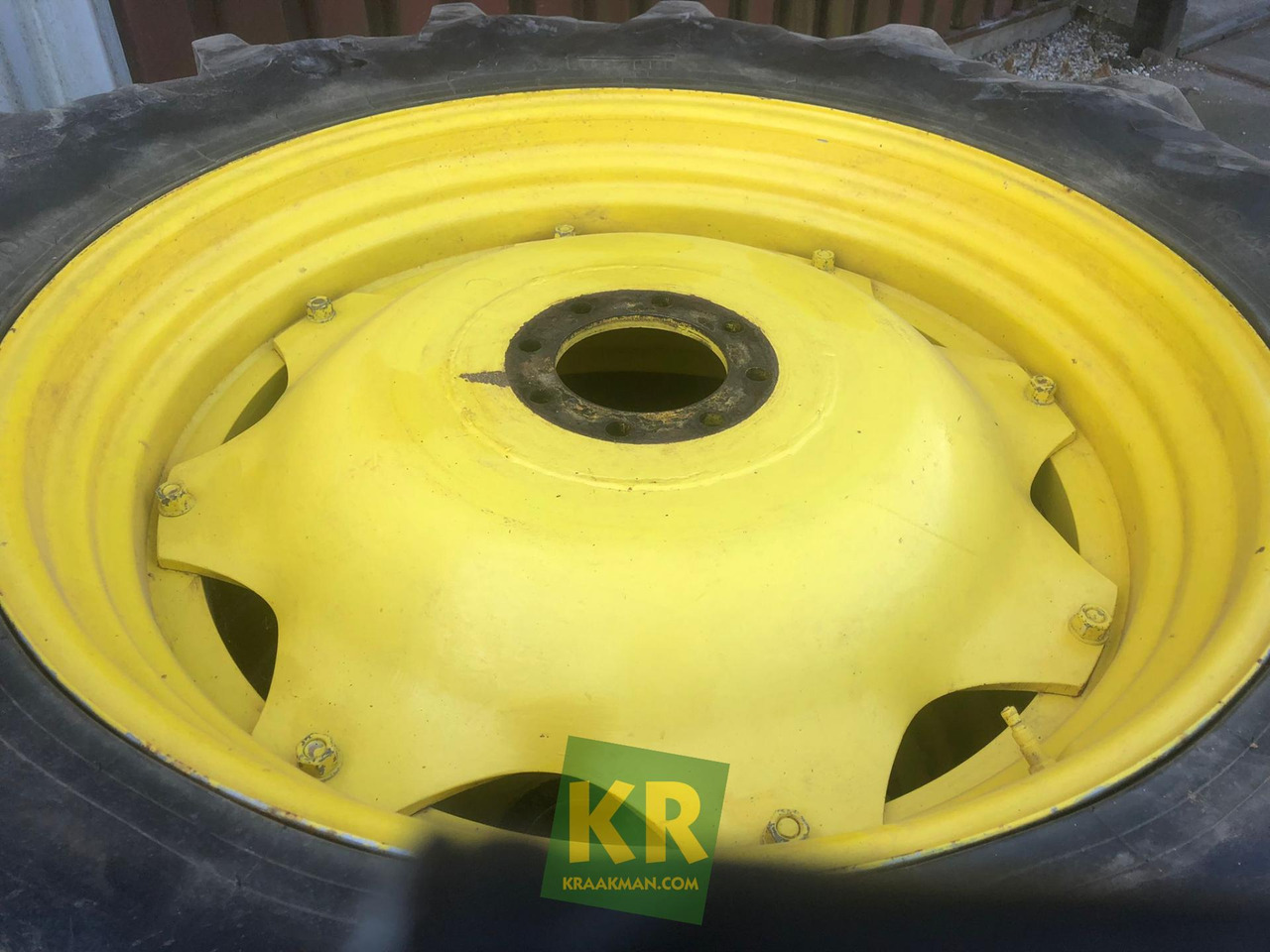 PLOEGBAND 18.4R38 Pirelli - Гума за Селскостопанска техника: снимка 3 PLOEGBAND 18.4R38 Pirelli - Гума за Селскостопанска техника: снимка 3