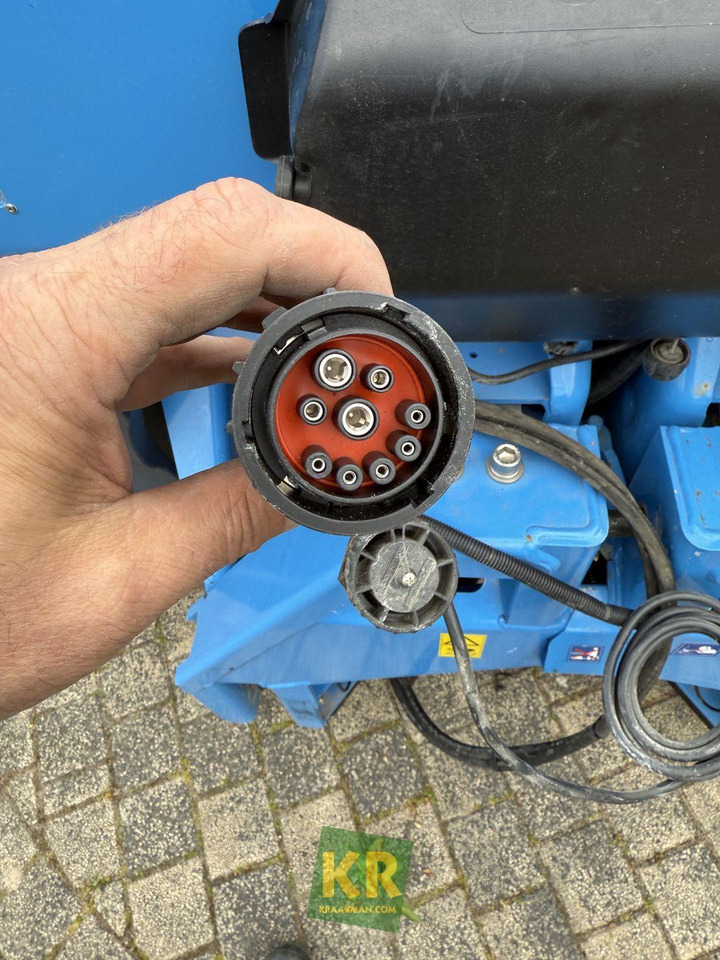 Polaris 14 Lemken - Тороразпръсквачка: снимка 1 Polaris 14 Lemken - Тороразпръсквачка: снимка 1