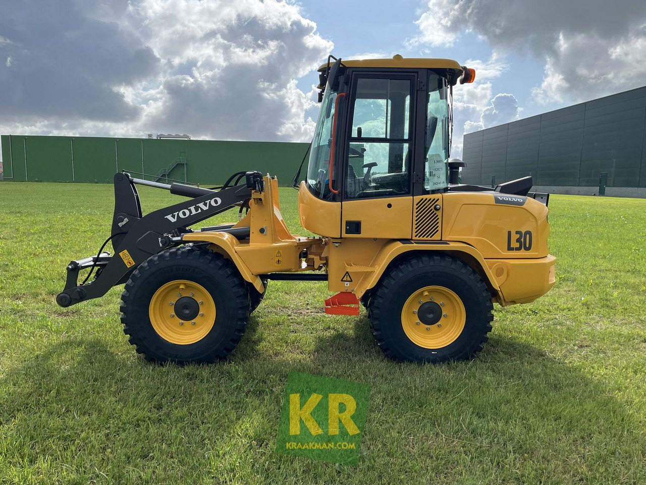 Volvo L30HS - Колесен товарач: снимка 3 Volvo L30HS - Колесен товарач: снимка 3
