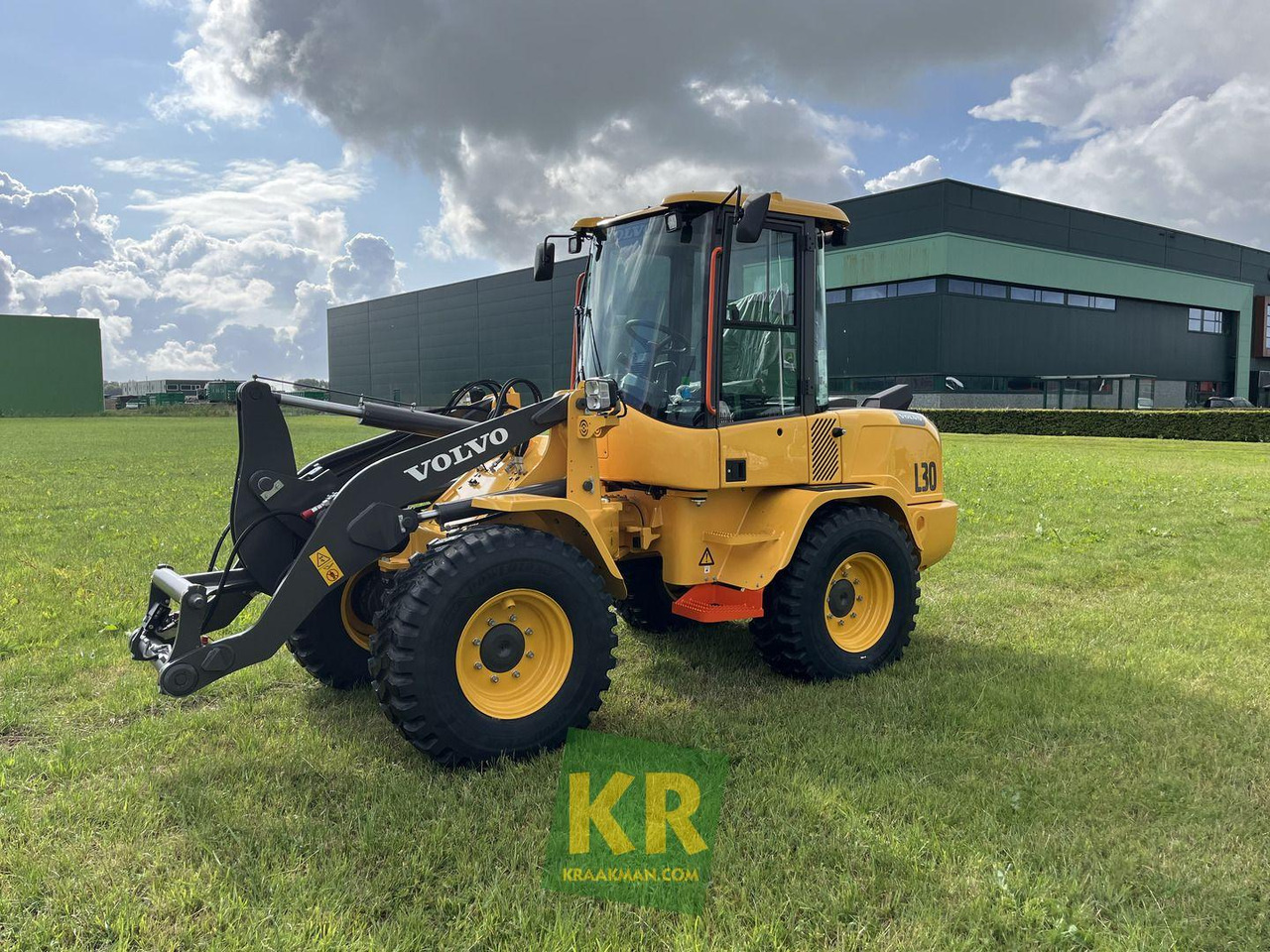 Volvo L30HS - Колесен товарач: снимка 1 Volvo L30HS - Колесен товарач: снимка 1