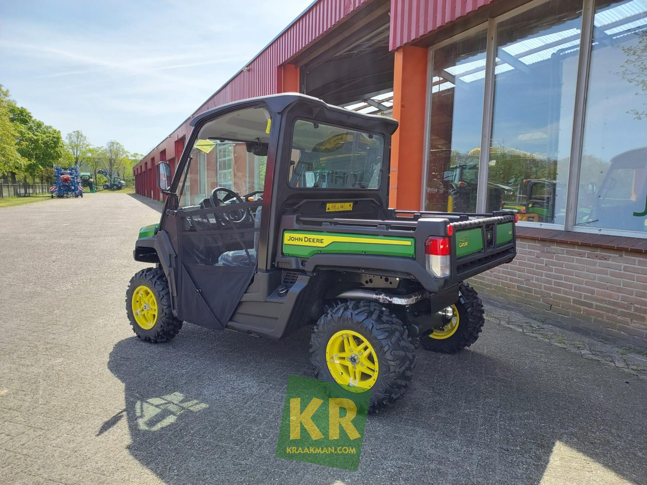 XUV835M John Deere - Четириколка: снимка 3 XUV835M John Deere - Четириколка: снимка 3