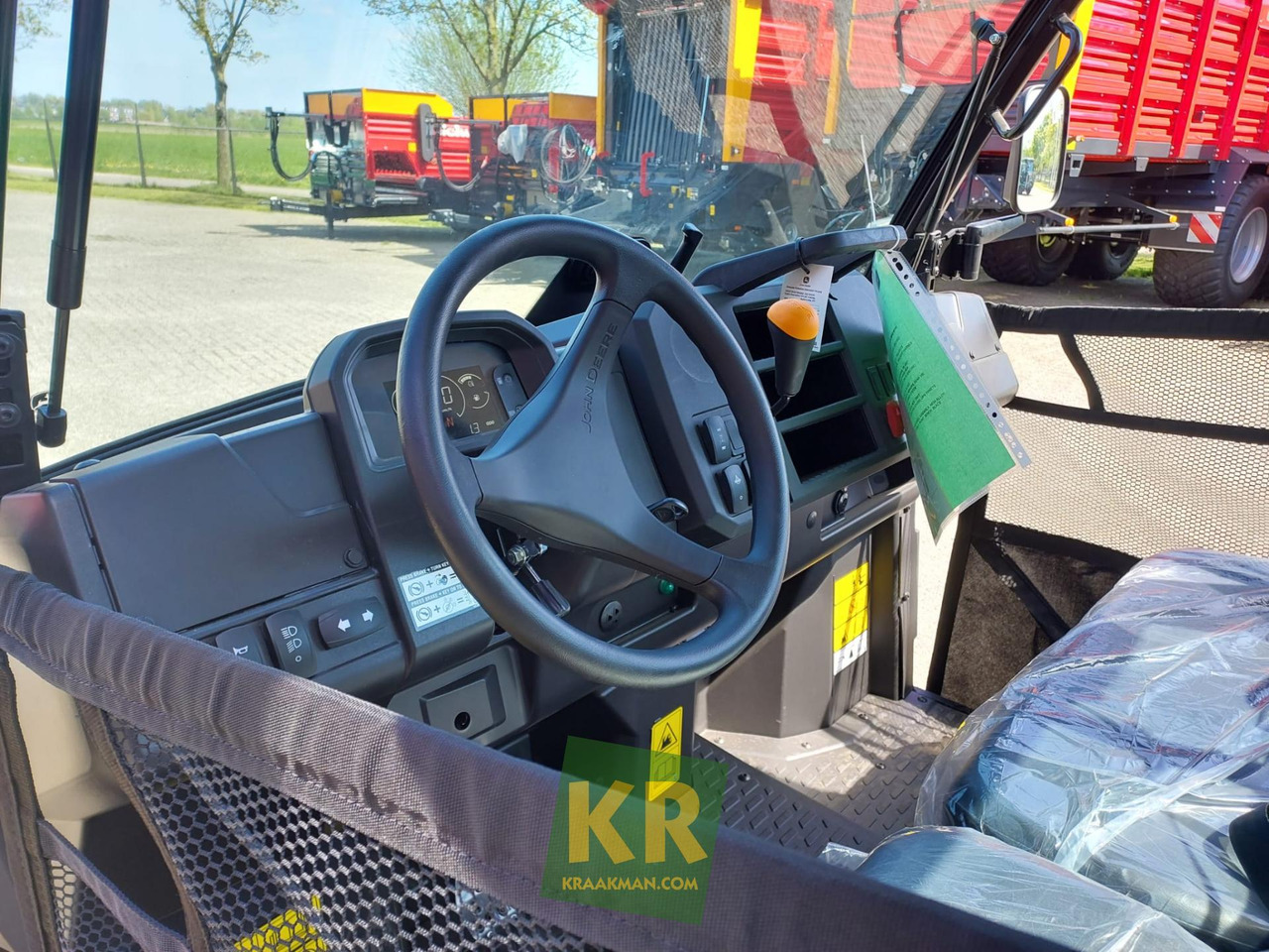XUV835M John Deere - Четириколка: снимка 4 XUV835M John Deere - Четириколка: снимка 4