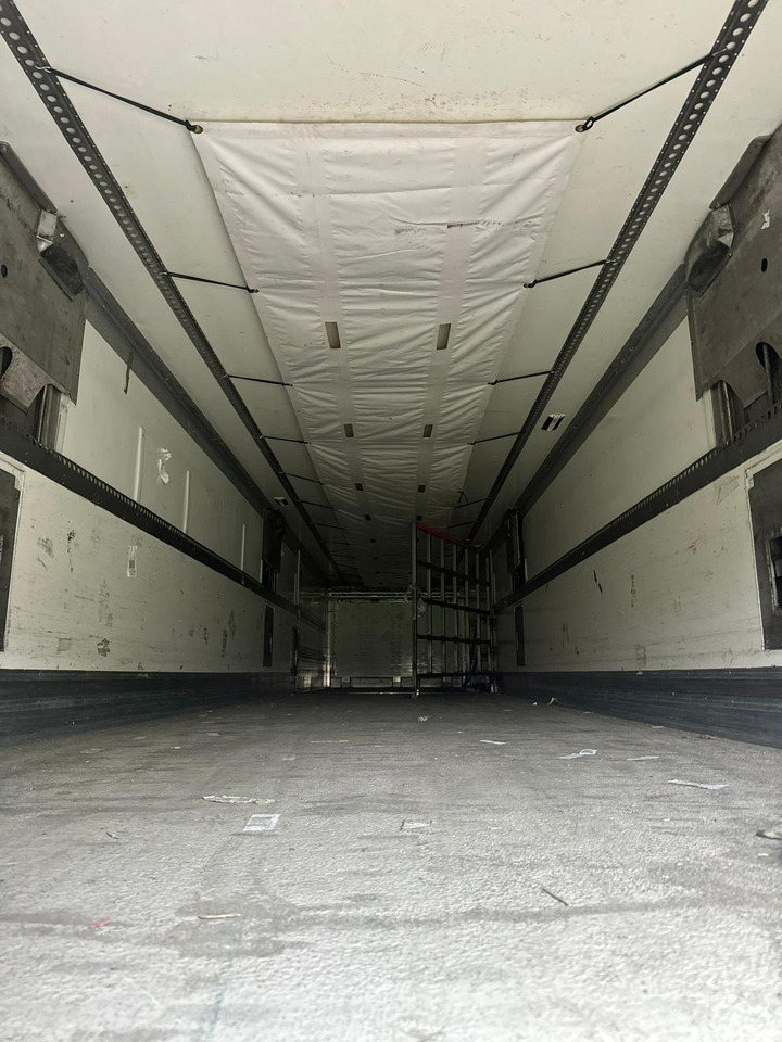 Рефрижератор полуремарке 2012 Gray & Adams 13.6m Fridge Trailer: снимка 12