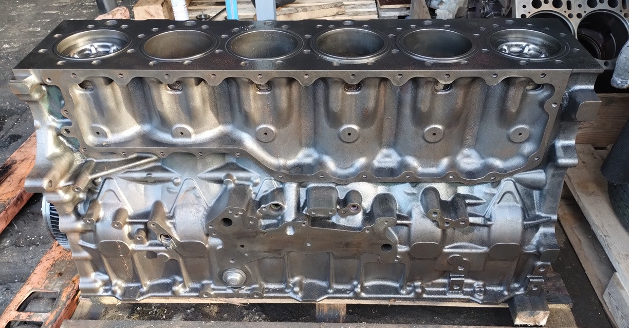 BLOK SILNIKA TŁOKI WAŁ KORBOWY KORBOWODY Volvo FH FH5 460 500 550 2023 232531326 P 23859377 1002142 - Двигател и части: снимка 1 BLOK SILNIKA TŁOKI WAŁ KORBOWY KORBOWODY Volvo FH FH5 460 500 550 2023 232531326 P 23859377 1002142 - Двигател и части: снимка 1