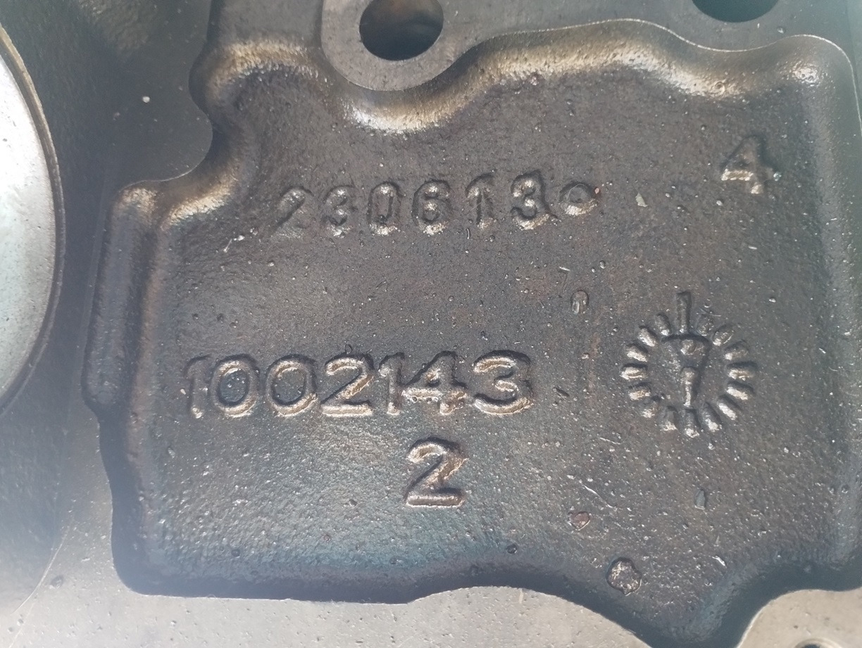 GŁOWICA SILNIKA VOLVO FH FH5 460 500 550 2023 232523115 P 23477606 1002143 - Глава на блока: снимка 4 GŁOWICA SILNIKA VOLVO FH FH5 460 500 550 2023 232523115 P 23477606 1002143 - Глава на блока: снимка 4