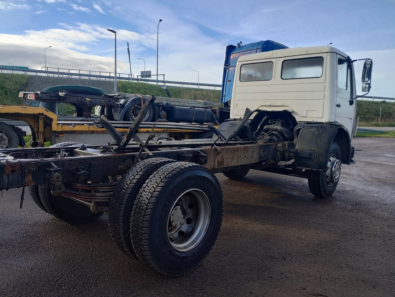 MERCEDES-BENZ 1620 - Шаси кабина: снимка 3 MERCEDES-BENZ 1620 - Шаси кабина: снимка 3