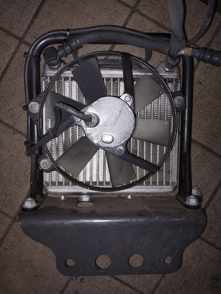 Mercedes Actros Atego Arocs Chłodnica oleju Oil cooler Skrzyni rozdzielczej VG1400 VG1700 VG2400 A9412800106 9412800106 0015003693 0005401988 - Маслен охладител: снимка 1 Mercedes Actros Atego Arocs Chłodnica oleju Oil cooler Skrzyni rozdzielczej VG1400 VG1700 VG2400 A9412800106 9412800106 0015003693 0005401988 - Маслен охладител: снимка 1