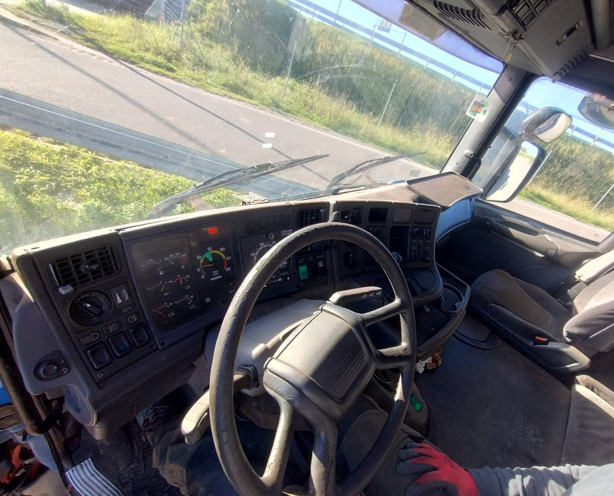 SCANIA R 114 380 6x2 - Шаси кабина: снимка 4 SCANIA R 114 380 6x2 - Шаси кабина: снимка 4