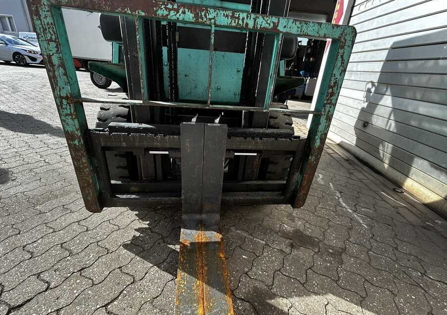 Yang FD25.33 - Дизелов мотокар: снимка 2 Yang FD25.33 - Дизелов мотокар: снимка 2