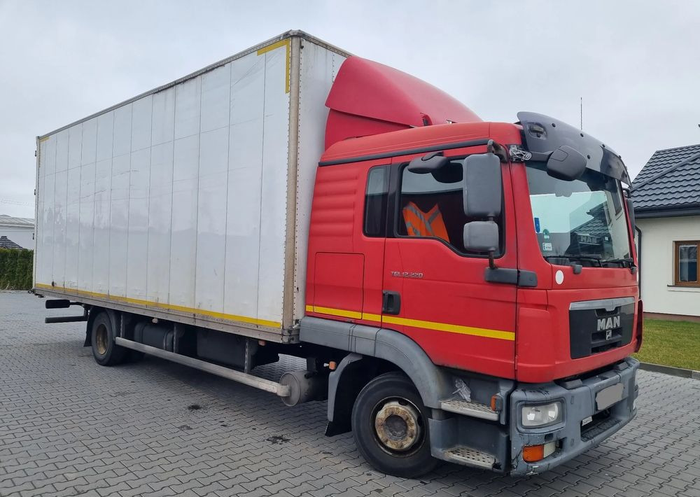 MAN TGL 12 220 - Камион фургон: снимка 2 MAN TGL 12 220 - Камион фургон: снимка 2
