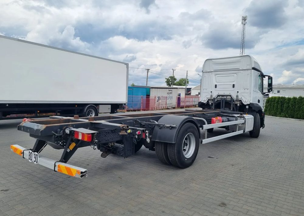 Mercedes-Benz Actros 1836 - Камион с брезент: снимка 3 Mercedes-Benz Actros 1836 - Камион с брезент: снимка 3