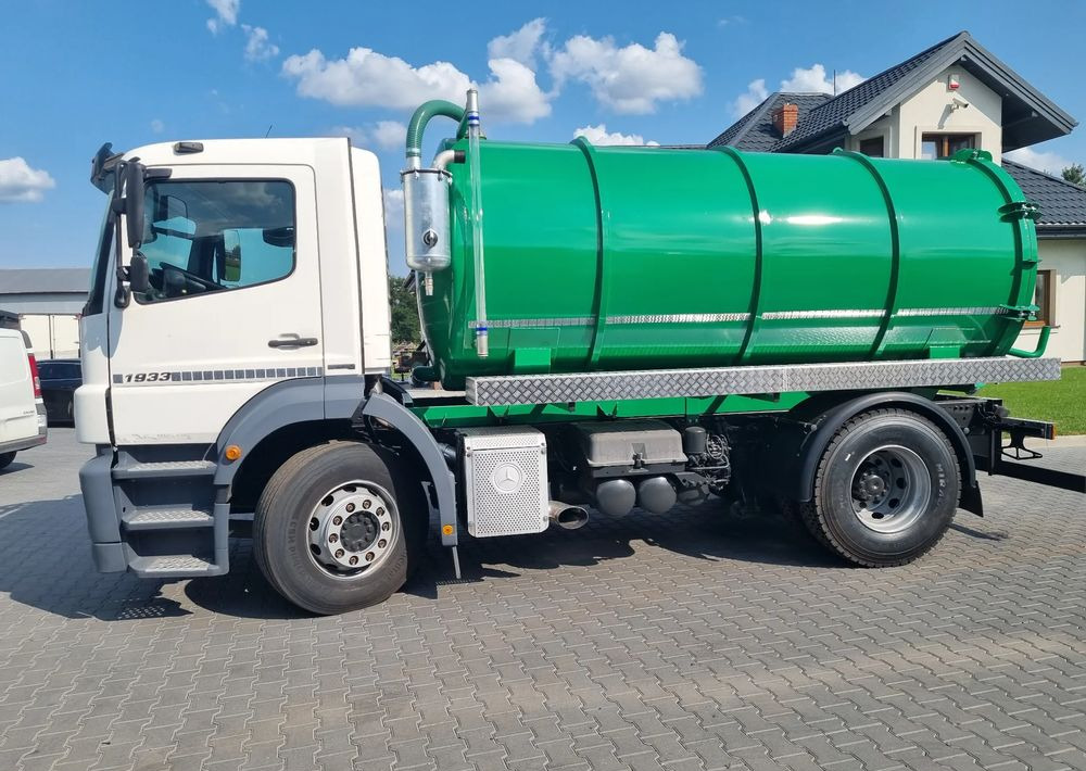 Mercedes-Benz Axor 1829 1833 - Боклукчийска кола: снимка 3 Mercedes-Benz Axor 1829 1833 - Боклукчийска кола: снимка 3