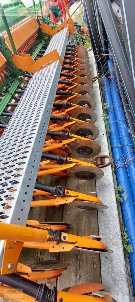 Amazone ke 403 + ad 403 - Комбинирана сеялка: снимка 5 Amazone ke 403 + ad 403 - Комбинирана сеялка: снимка 5