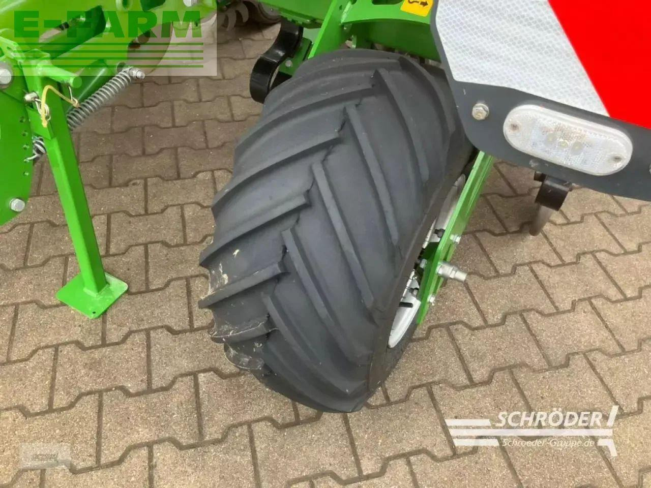 Amazone precea 3000-c super - Прецизна сеялка: снимка 4 Amazone precea 3000-c super - Прецизна сеялка: снимка 4