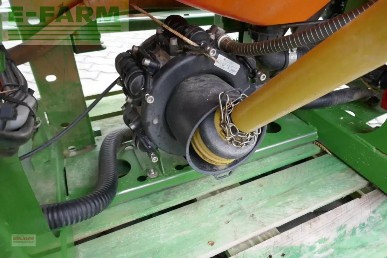 Amazone uf 1201 - Прикачна пръскачка: снимка 4 Amazone uf 1201 - Прикачна пръскачка: снимка 4