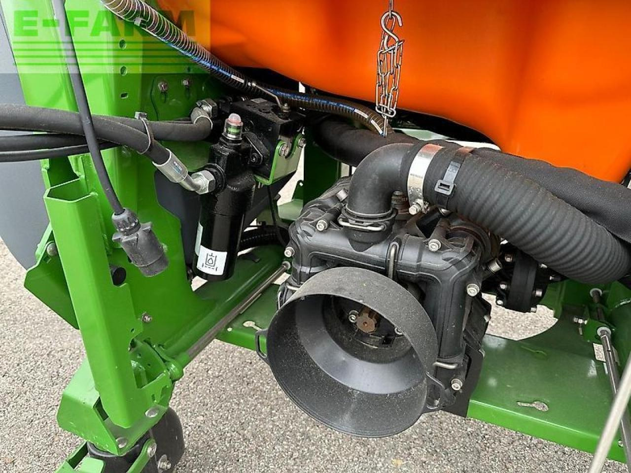 Amazone uf 1302 - Прикачна пръскачка: снимка 4 Amazone uf 1302 - Прикачна пръскачка: снимка 4