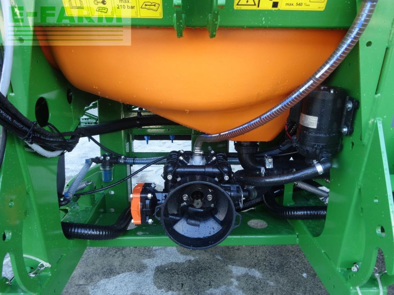 Amazone uf 901 - Прикачна пръскачка: снимка 2 Amazone uf 901 - Прикачна пръскачка: снимка 2
