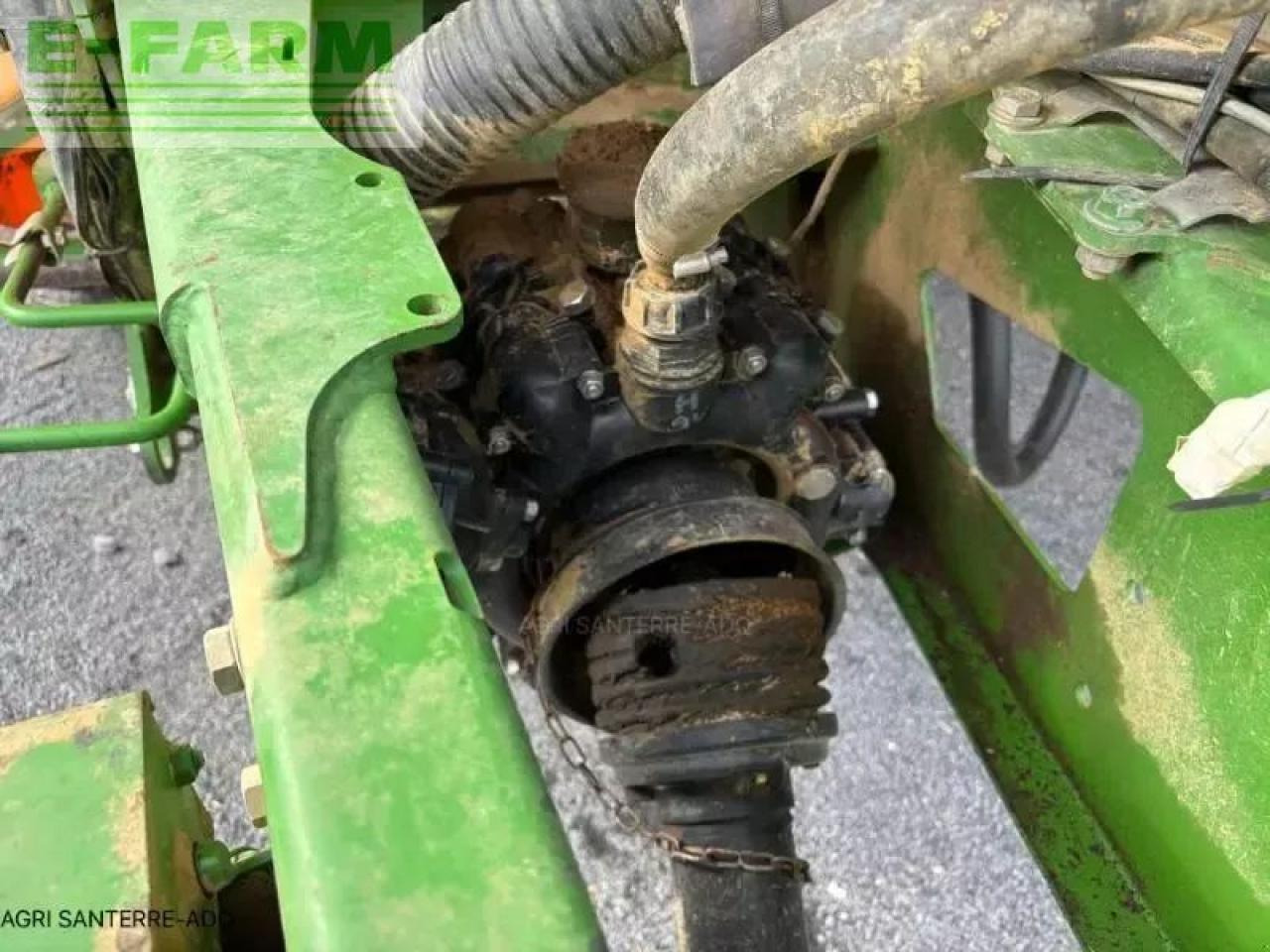 Amazone ux 3200 - Прикачна пръскачка: снимка 2 Amazone ux 3200 - Прикачна пръскачка: снимка 2