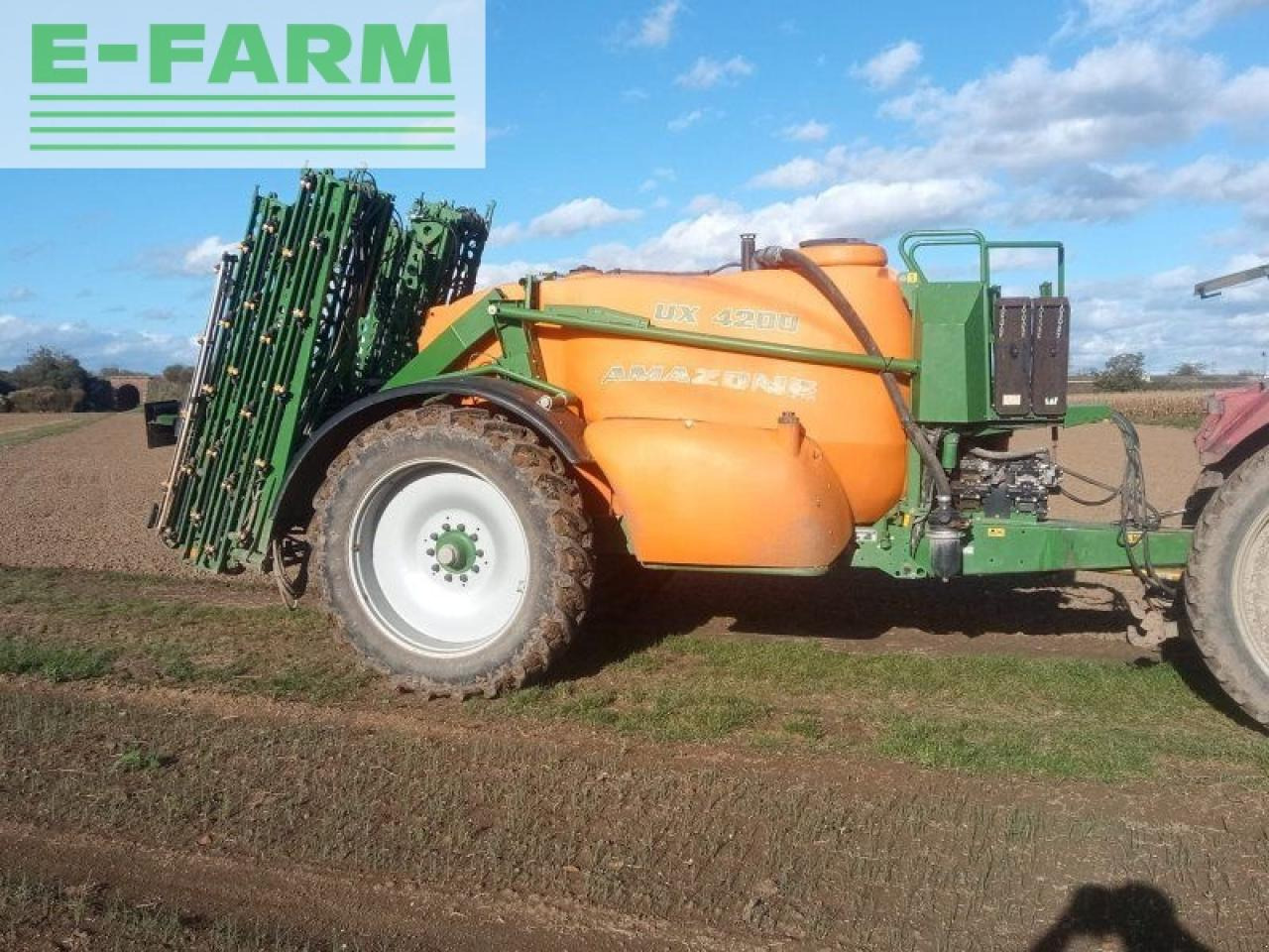 Amazone ux 4200 - Прикачна пръскачка: снимка 1 Amazone ux 4200 - Прикачна пръскачка: снимка 1