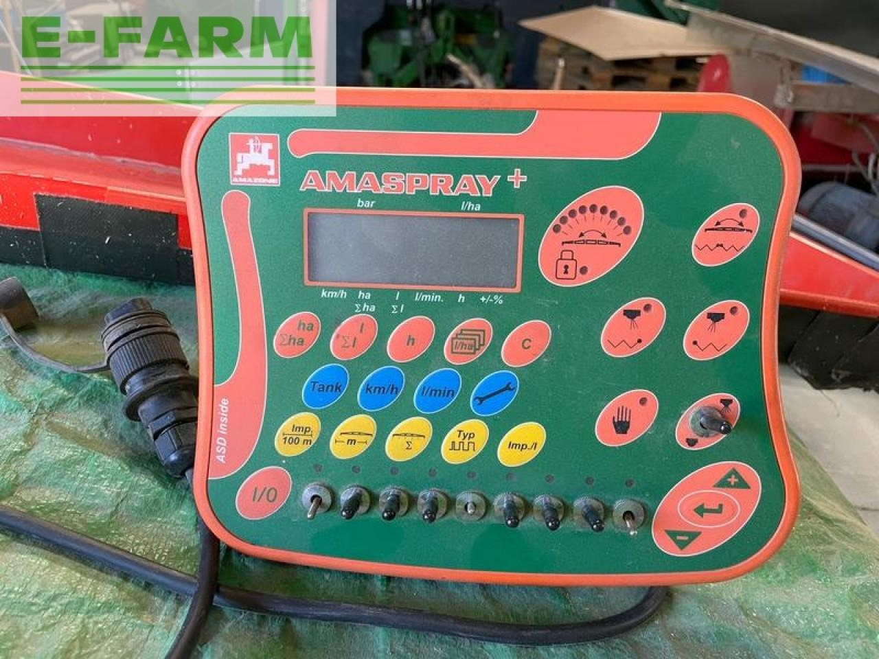 Amazone ux 4200 special - Прикачна пръскачка: снимка 2 Amazone ux 4200 special - Прикачна пръскачка: снимка 2