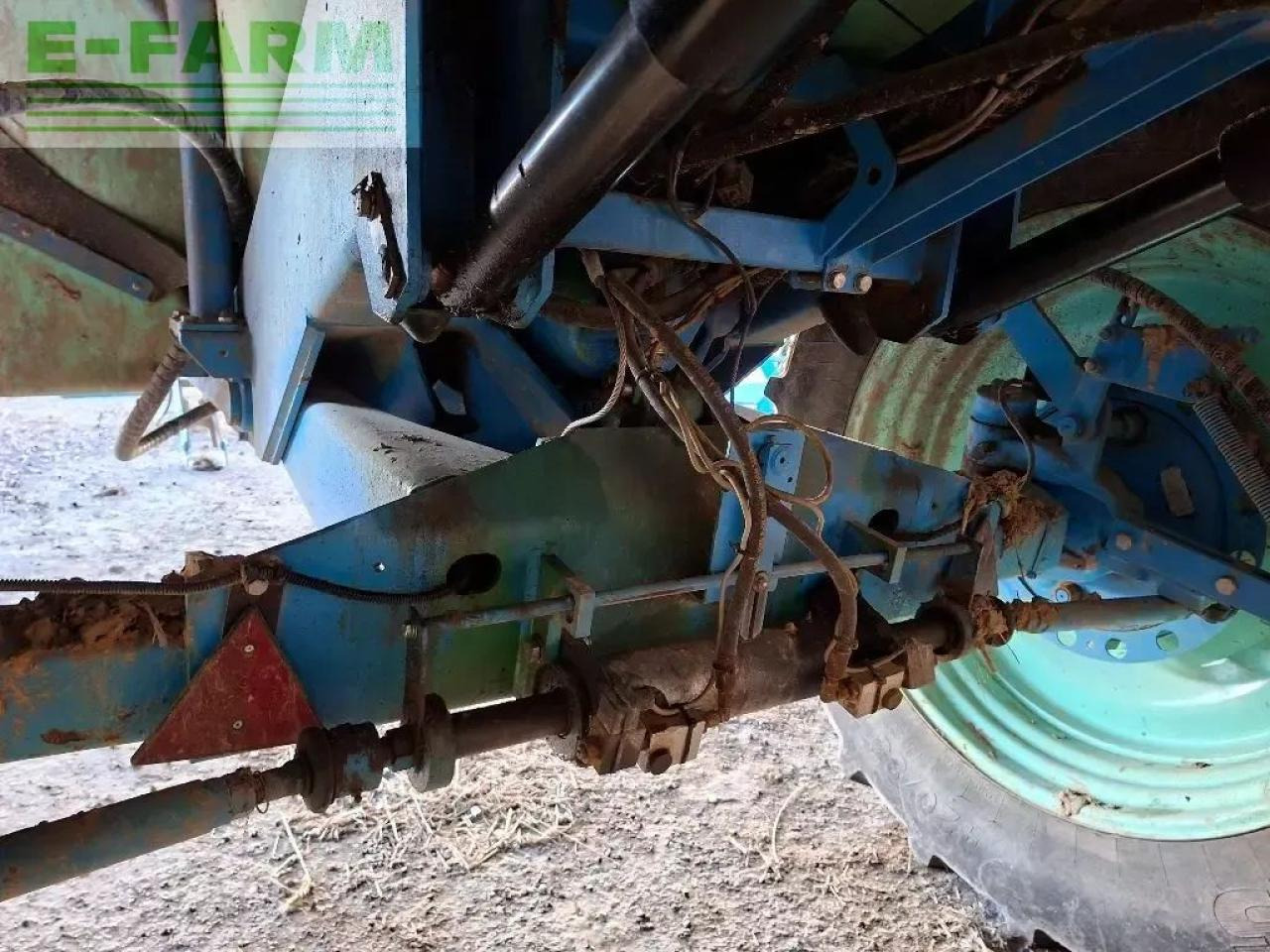 Berthoud tenor 4346 - Прикачна пръскачка: снимка 5 Berthoud tenor 4346 - Прикачна пръскачка: снимка 5