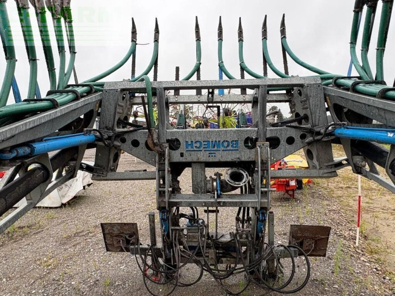 Bomech multi 18, gülle schleppschuhverteiler - Напоителна система: снимка 2 Bomech multi 18, gülle schleppschuhverteiler - Напоителна система: снимка 2