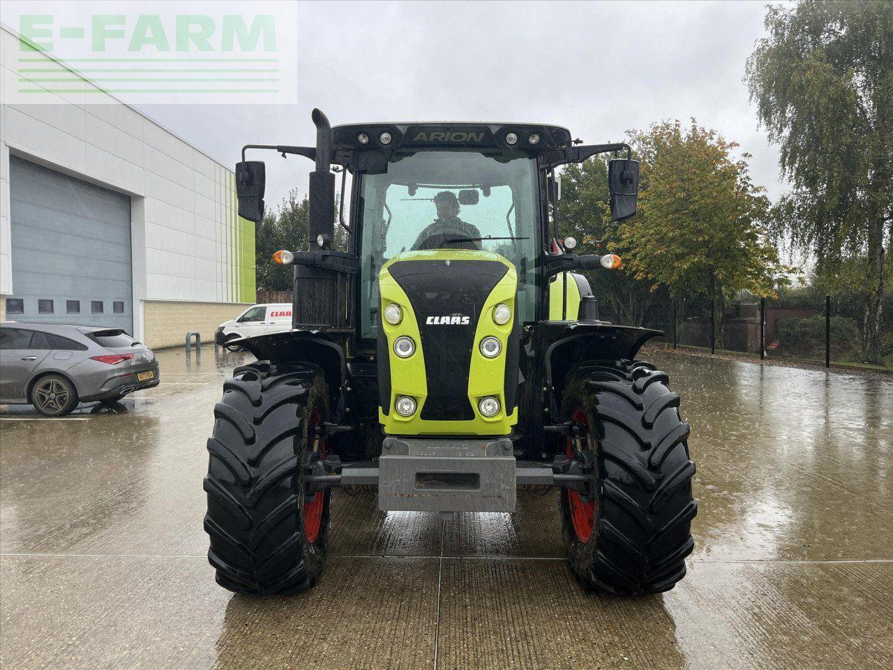 CLAAS ARION 530 - Трактор: снимка 2 CLAAS ARION 530 - Трактор: снимка 2