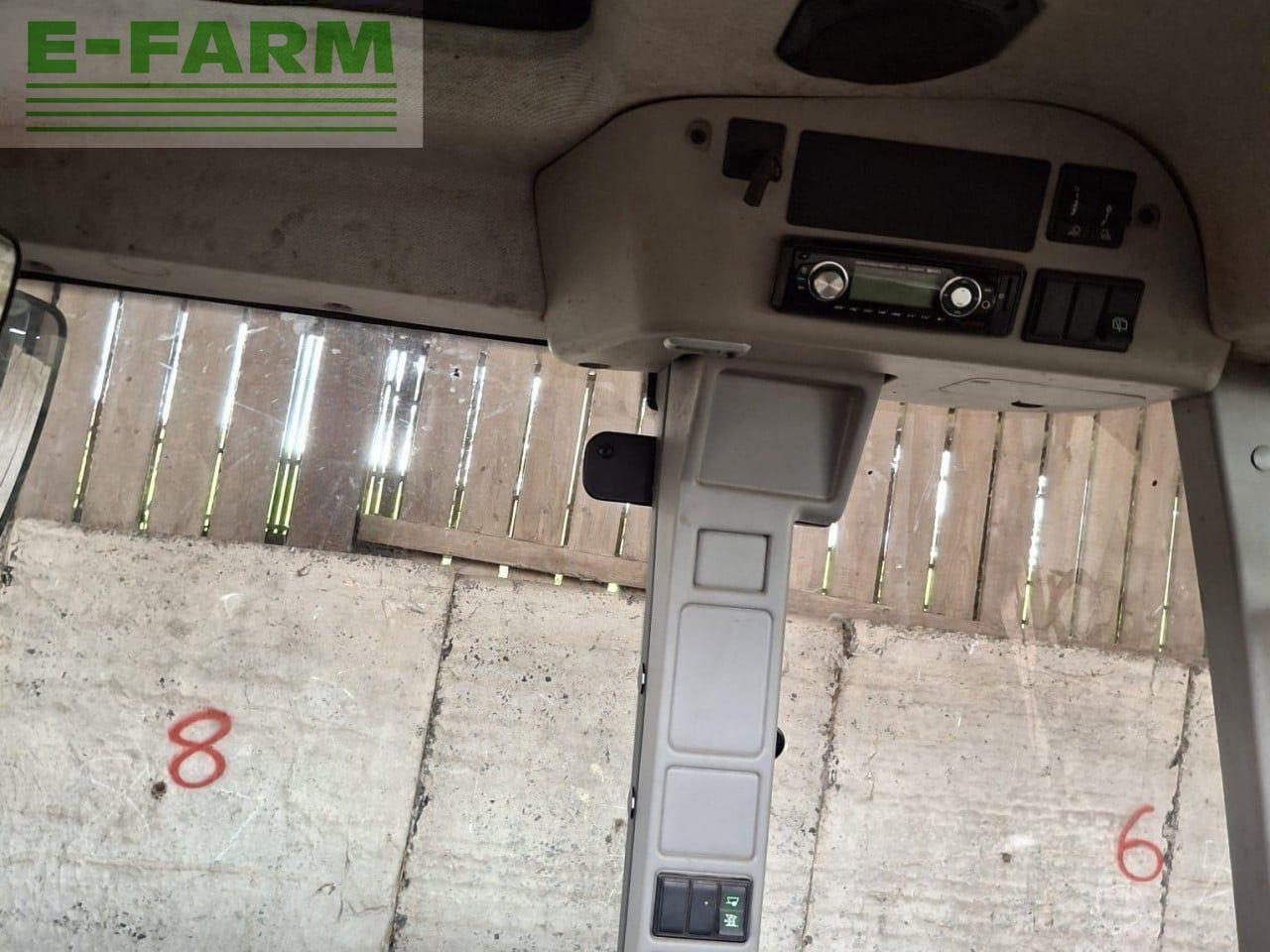 CLAAS ARION 610 C COMFORT - Трактор: снимка 5 CLAAS ARION 610 C COMFORT - Трактор: снимка 5