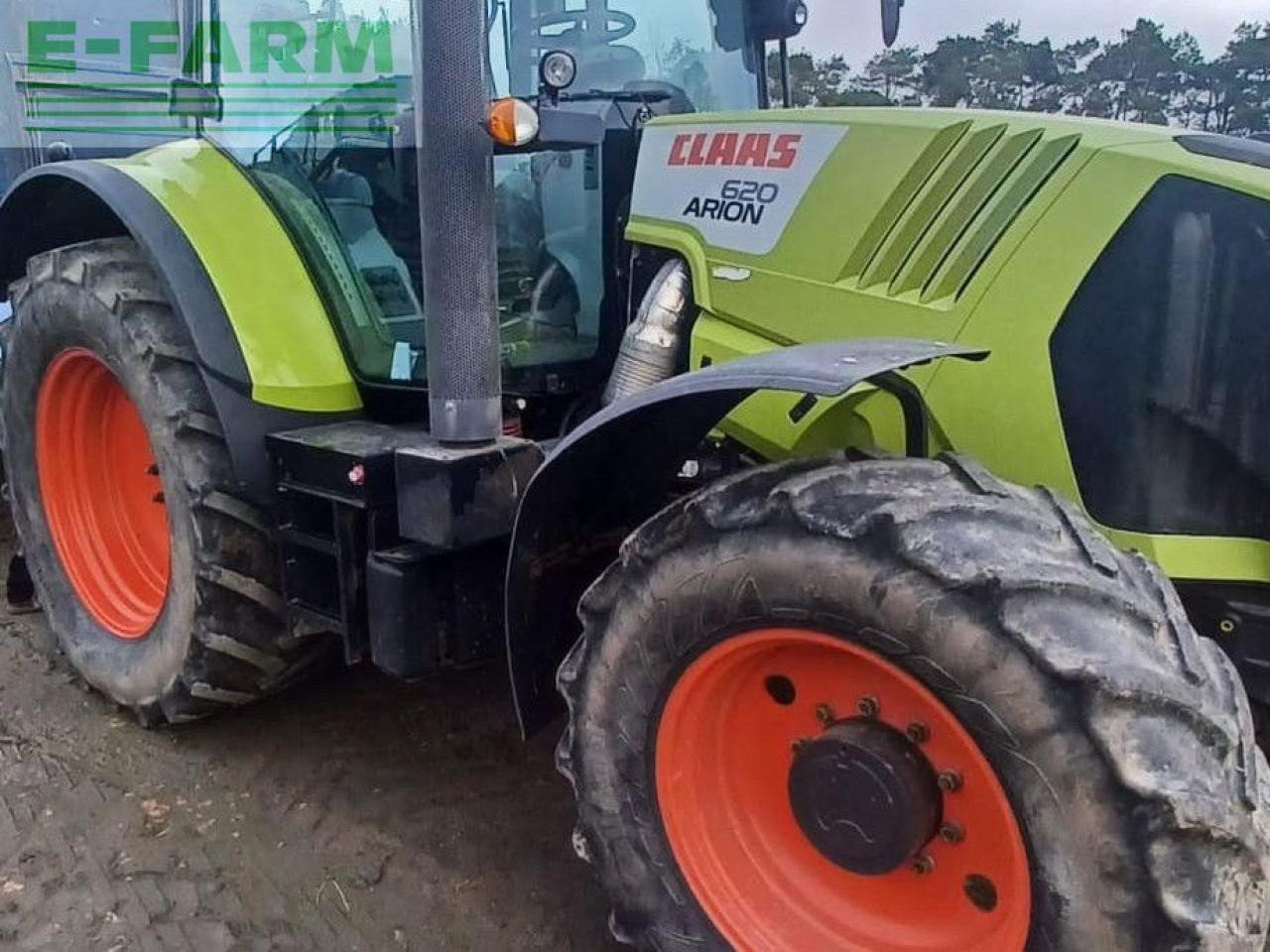 CLAAS ARION 620 - Трактор: снимка 1 CLAAS ARION 620 - Трактор: снимка 1