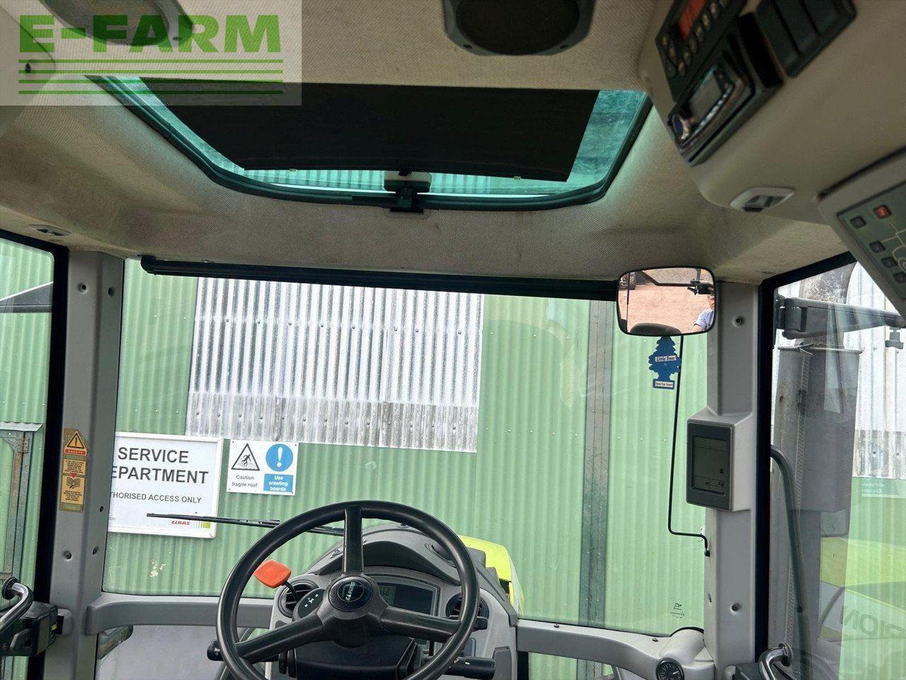 Трактор CLAAS ARION 640: снимка 27