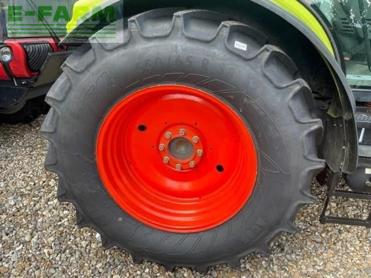 Трактор CLAAS ARION 640: снимка 11