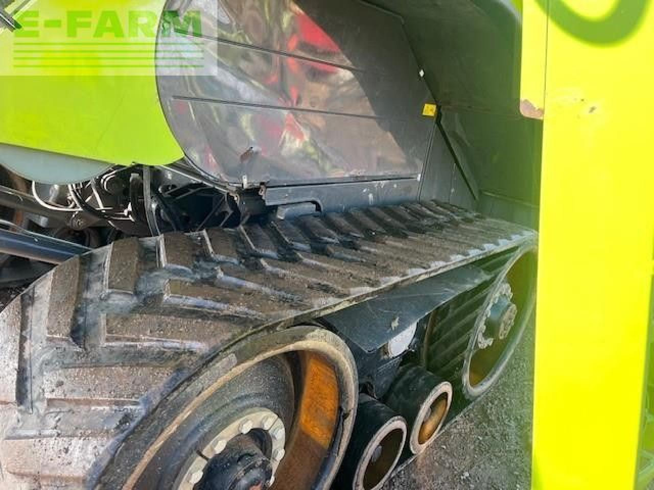 CLAAS LEXION 570 TT - Зърнокомбайн: снимка 4 CLAAS LEXION 570 TT - Зърнокомбайн: снимка 4