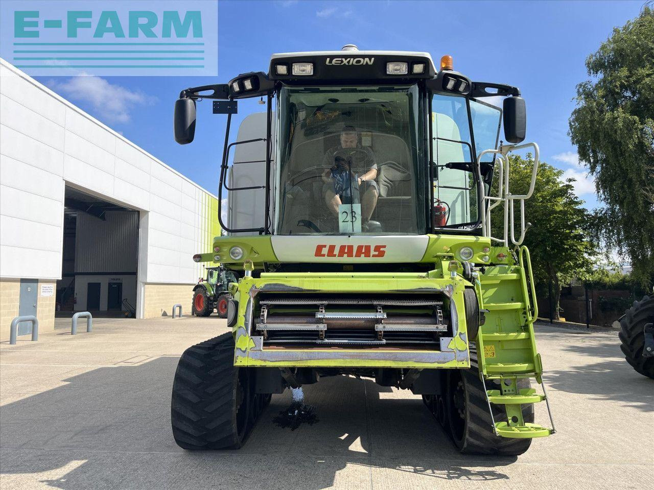 CLAAS LEXION 600 TT - Зърнокомбайн: снимка 2 CLAAS LEXION 600 TT - Зърнокомбайн: снимка 2