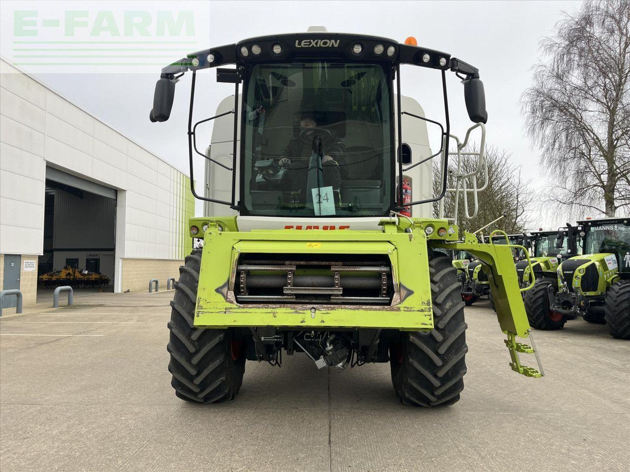 CLAAS LEXION 630 M - Зърнокомбайн: снимка 2 CLAAS LEXION 630 M - Зърнокомбайн: снимка 2