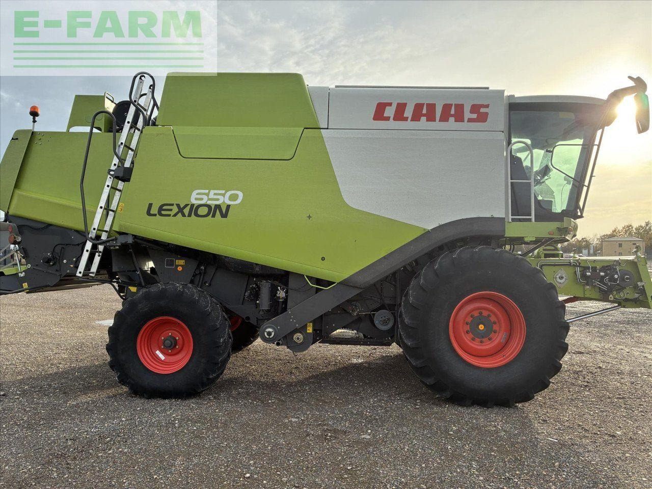CLAAS LEXION 650 - Зърнокомбайн: снимка 4 CLAAS LEXION 650 - Зърнокомбайн: снимка 4