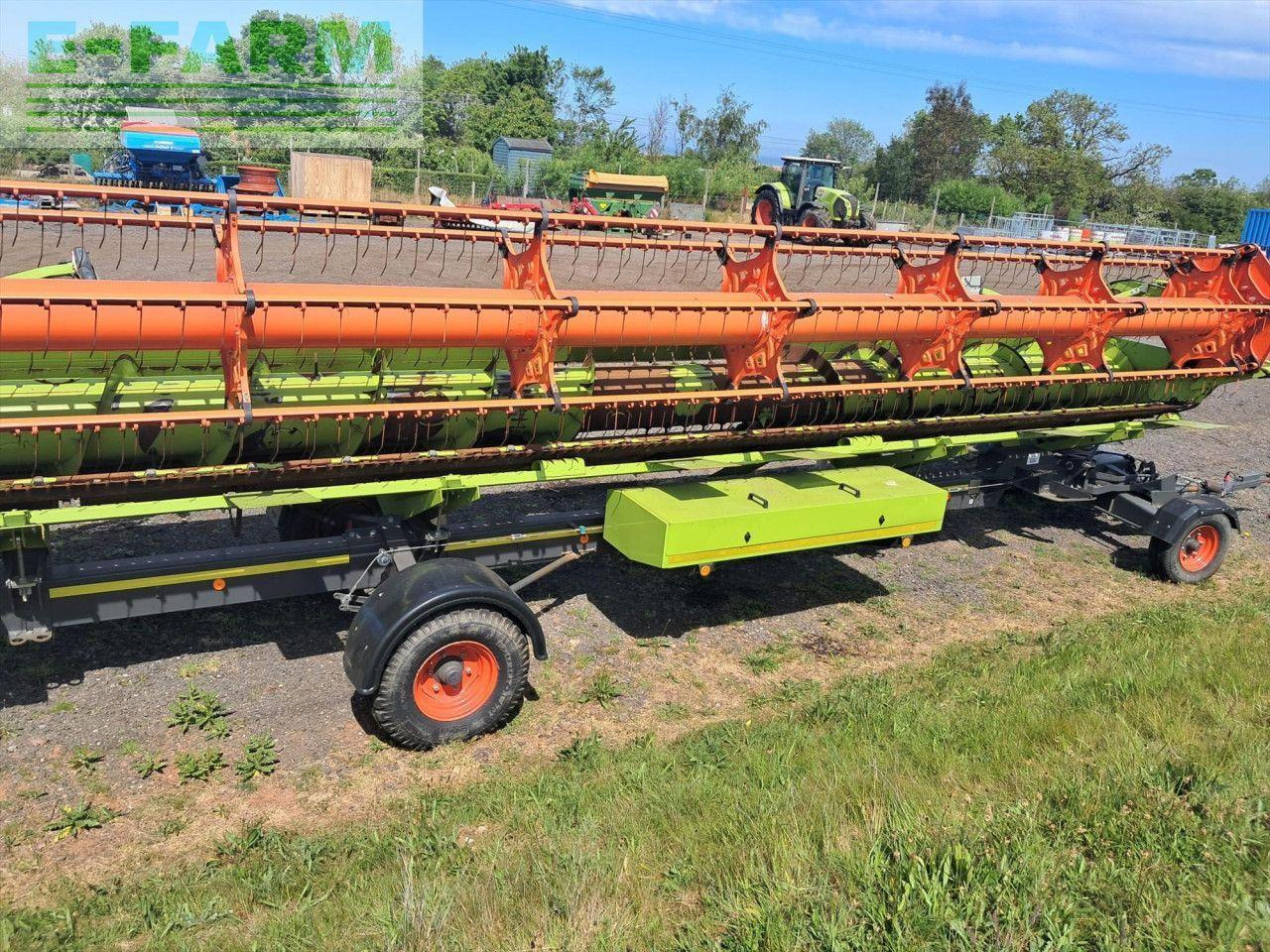 CLAAS LEXION 670TT - Зърнокомбайн: снимка 2 CLAAS LEXION 670TT - Зърнокомбайн: снимка 2