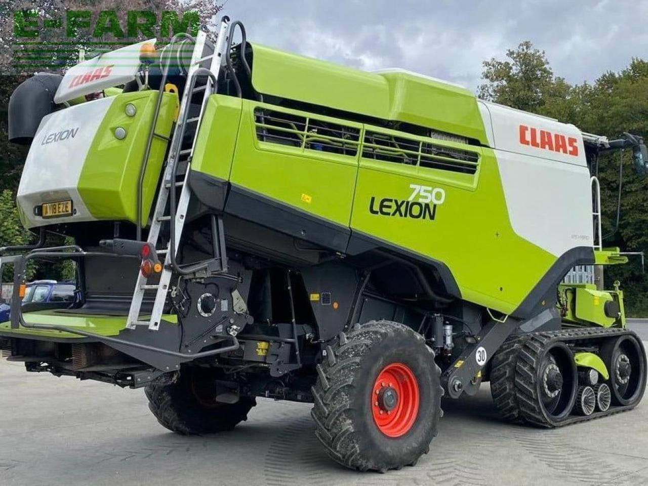 CLAAS LEXION 750 TT - Зърнокомбайн: снимка 3 CLAAS LEXION 750 TT - Зърнокомбайн: снимка 3
