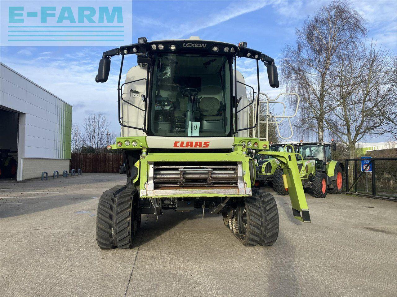 CLAAS LEXION 770 TT - Зърнокомбайн: снимка 2 CLAAS LEXION 770 TT - Зърнокомбайн: снимка 2