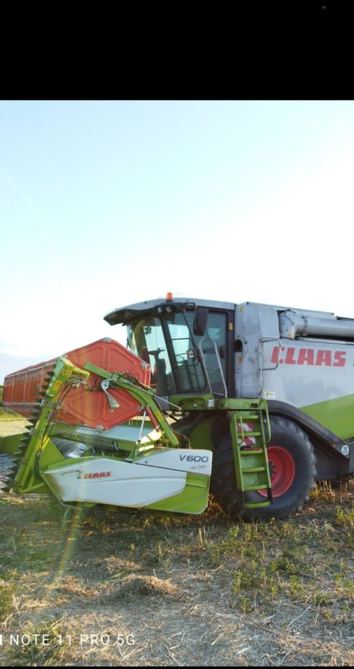 CLAAS Lexion 540 - Зърнокомбайн: снимка 2 CLAAS Lexion 540 - Зърнокомбайн: снимка 2
