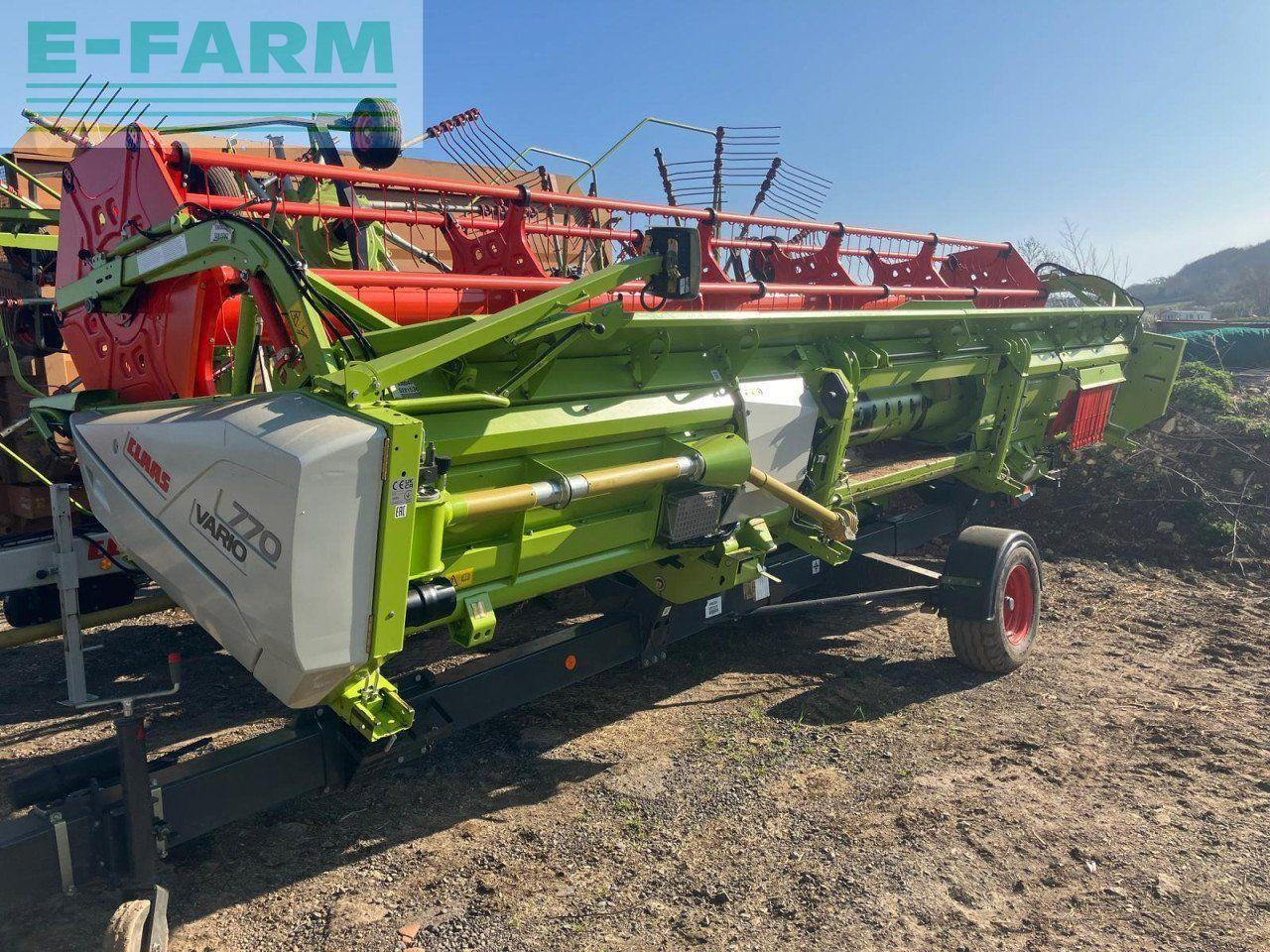 Зърнокомбайн CLAAS TRION 530: снимка 8