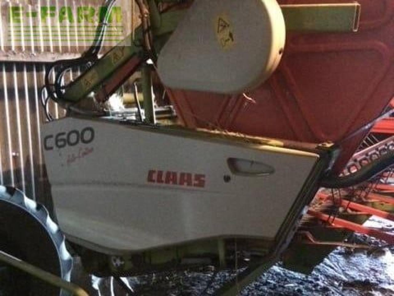 CLAAS TUCANO 430 - Зърнокомбайн: снимка 4 CLAAS TUCANO 430 - Зърнокомбайн: снимка 4
