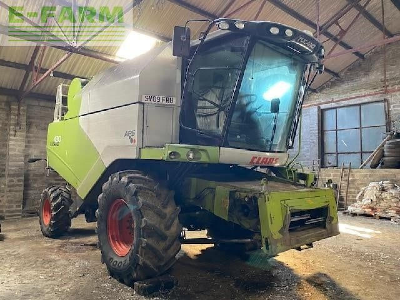 CLAAS TUCANO 430 - Зърнокомбайн: снимка 1 CLAAS TUCANO 430 - Зърнокомбайн: снимка 1