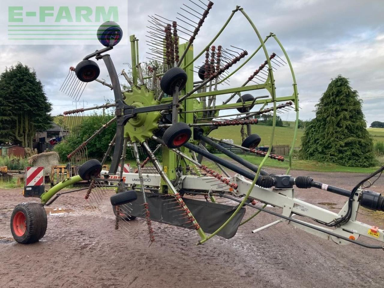 CLAAS USED LINER 3100 - Гребло/ Сенообръщачка: снимка 1 CLAAS USED LINER 3100 - Гребло/ Сенообръщачка: снимка 1