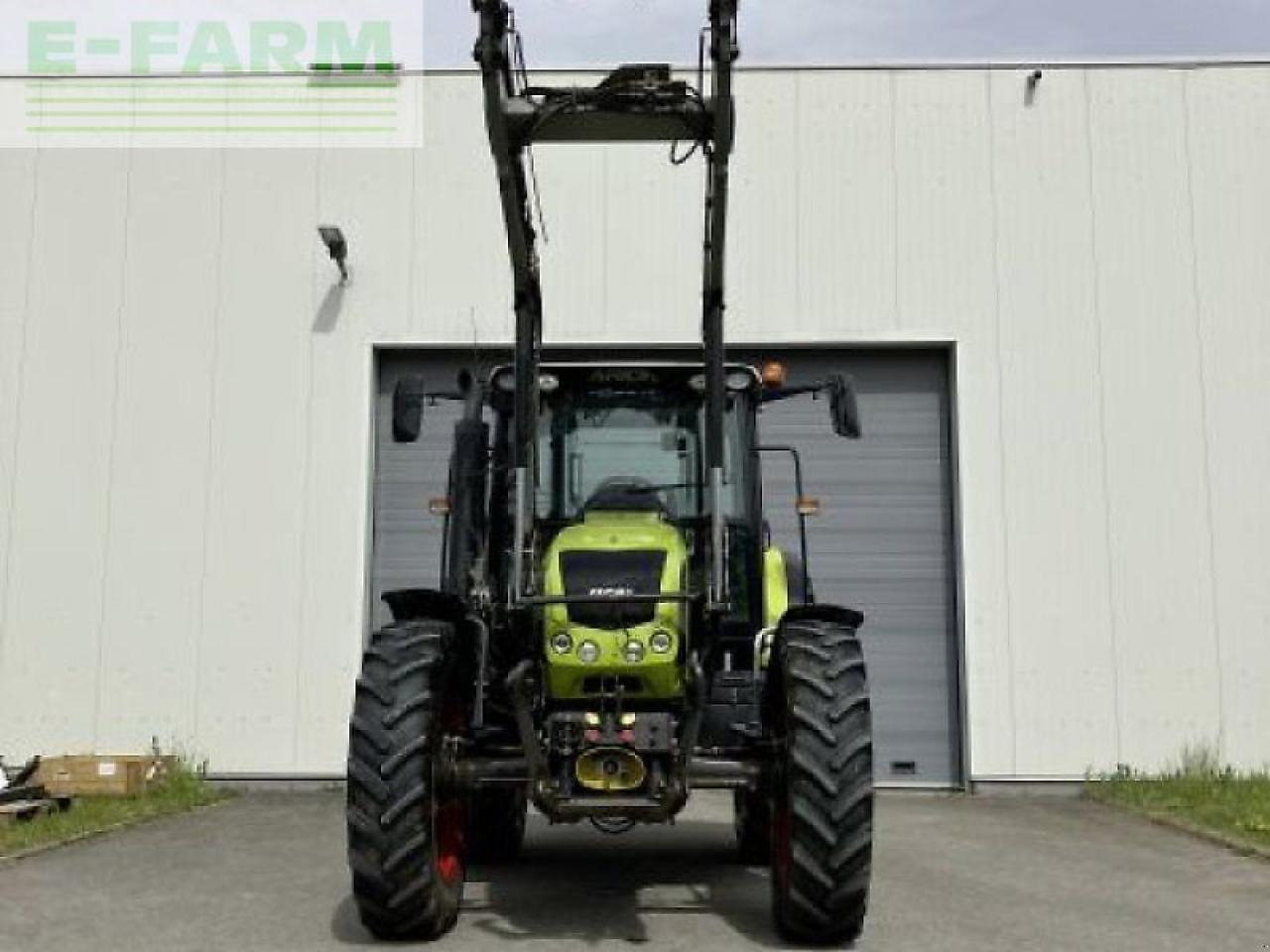 CLAAS arion 420 cis mit fl mx u10 - Трактор: снимка 2 CLAAS arion 420 cis mit fl mx u10 - Трактор: снимка 2