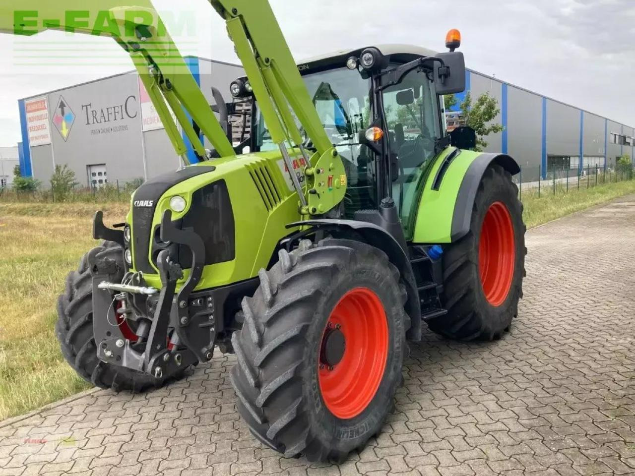 Трактор CLAAS arion 440: снимка 12