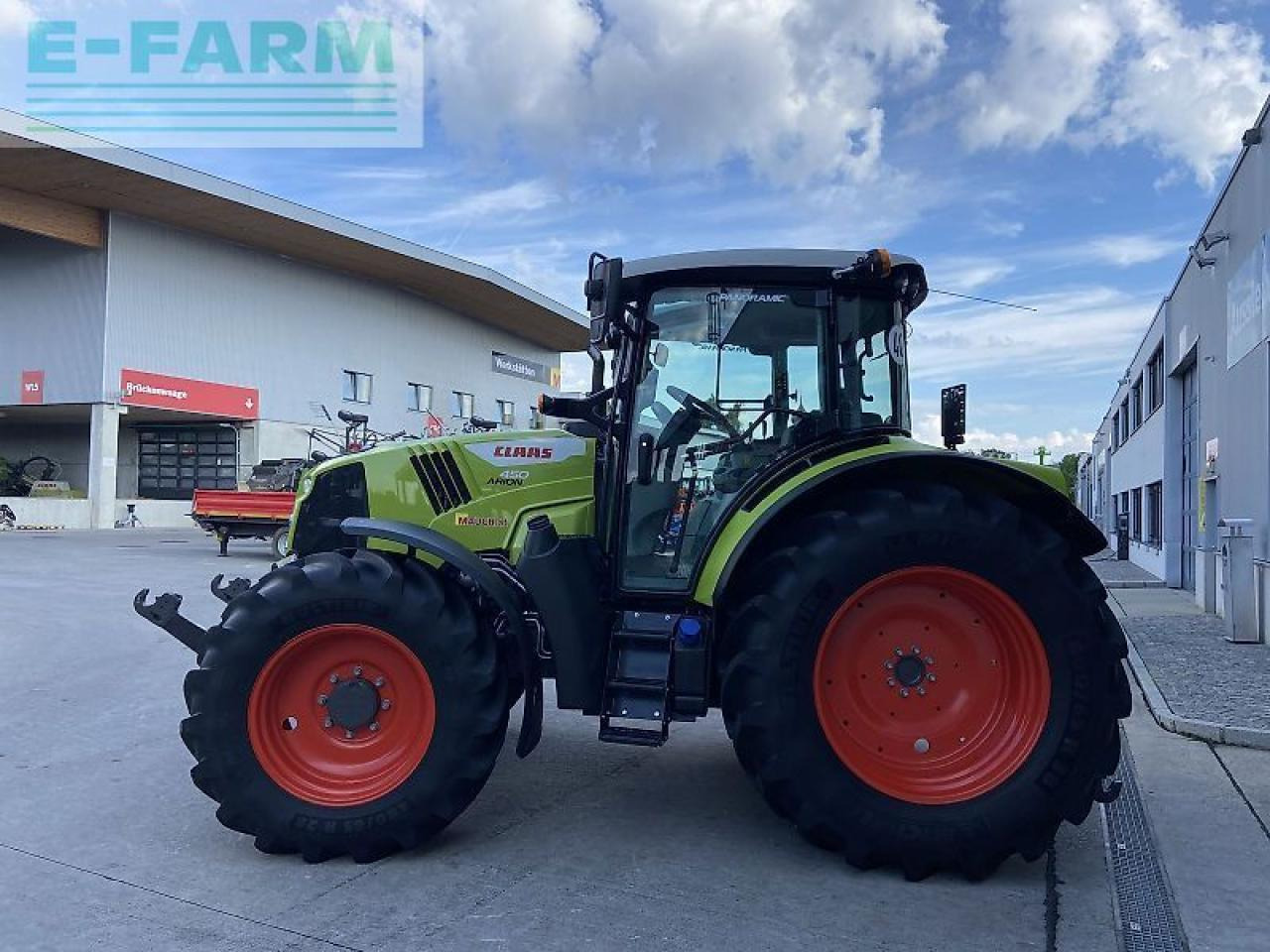CLAAS arion 450 stage v (cis) CIS - Трактор: снимка 3 CLAAS arion 450 stage v (cis) CIS - Трактор: снимка 3
