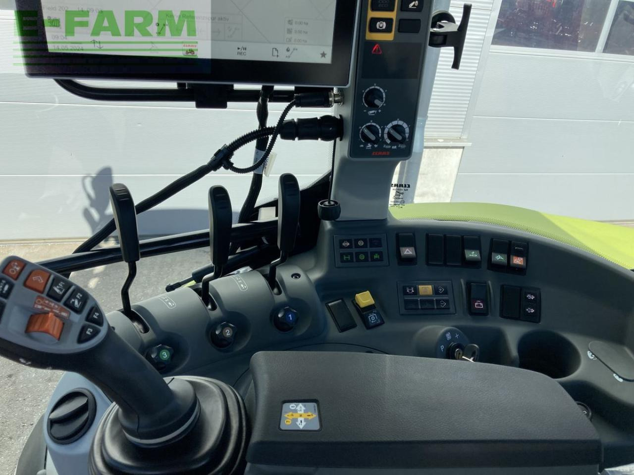 CLAAS arion 450 stage v (cis) CIS - Трактор: снимка 5 CLAAS arion 450 stage v (cis) CIS - Трактор: снимка 5